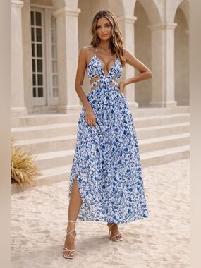 Blue & White Floral Cutout Maxi Dress 🌊 Mediterranean Villa Luxe Resort  Halter